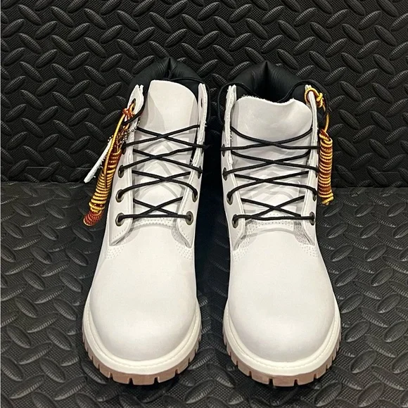 Timberland‎ Premium 6 Inch Waterproof Boot Light Grey Nubuck Womens Size 8.5 - Picture 4 of 6